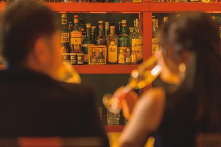 パパ活をするアラサー女性のイメージ