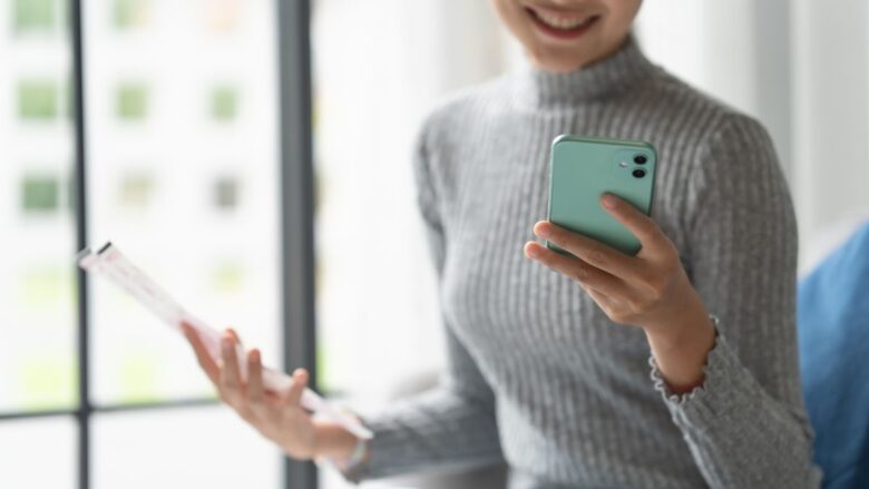 パパ活でお金を稼ぐ30代女性のイメージ