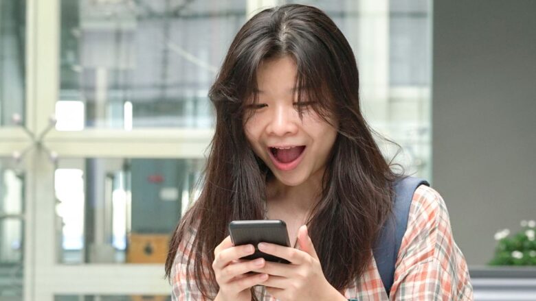 プロフィールを見直して男性とのマッチング率が上がった女性のイメージ