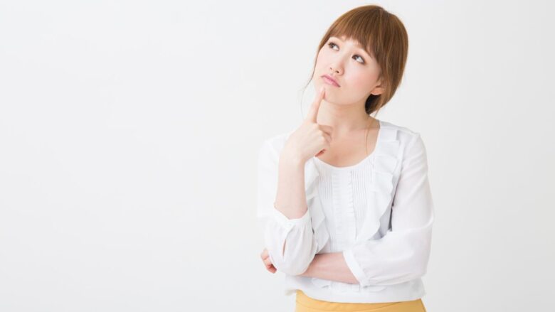 パパ活で実際にいくら稼げるのか不安な女性のイメージ