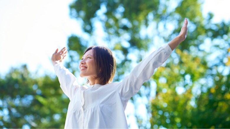 開放感を感じる女性のイメージ