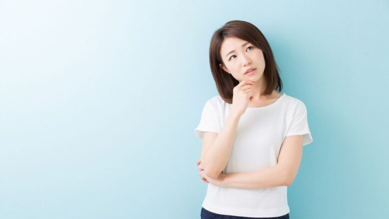 パパ活は何歳までできるのか考える30代女性のイメージ