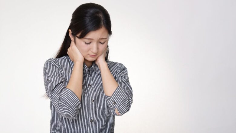 嫌がる女性のイメージ