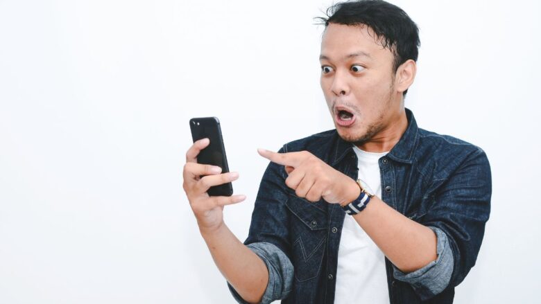 PCMAXで相手にブロックされた男性のイメージ