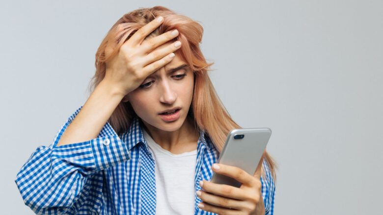 パパ活のお手当交渉に失敗した女性のイメージ