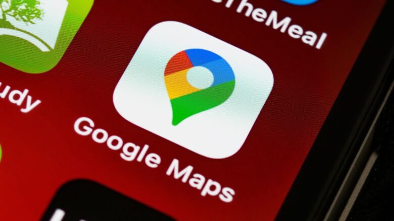 待ち合わせ場所を決める地図アプリのイメージ